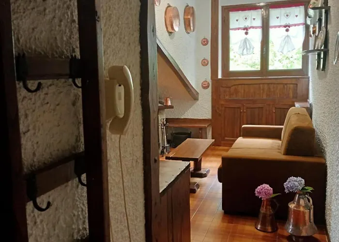 Tosa Apartment